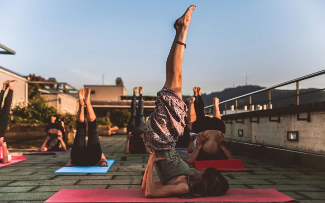 10 Formas para Hacer un Poco de Yoga Mejorar tu Vida