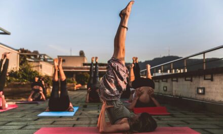 10 Formas para Hacer un Poco de Yoga Mejorar tu Vida