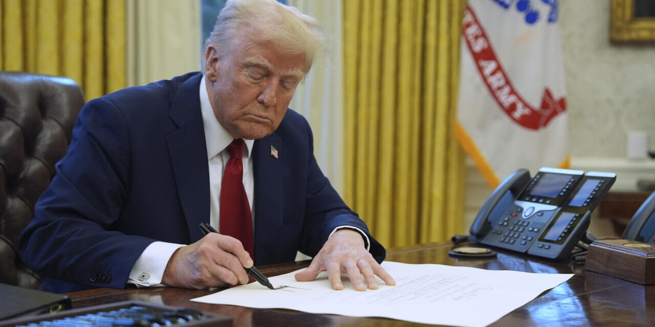 Trump Impone Aranceles del 25% al Acero y Aluminio: ¿Protección o Aislamiento Comercial?