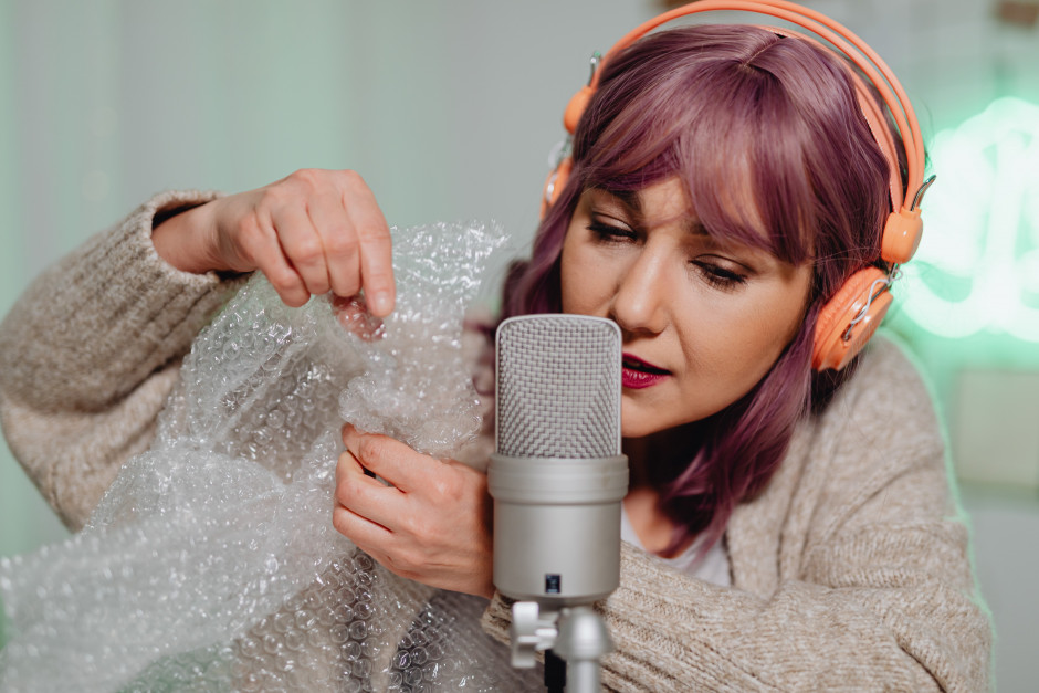 El fenómeno ASMR y por qué calma tu ansiedad