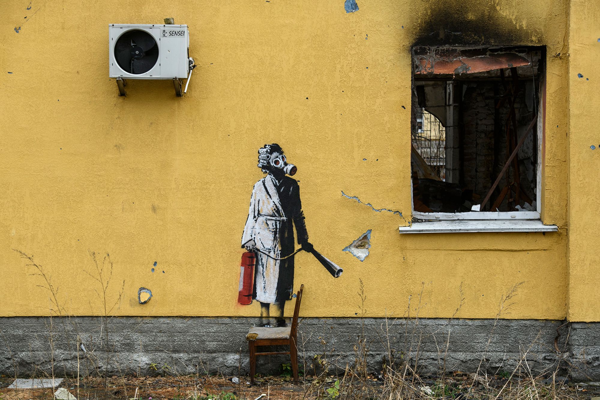 221114131655-02-banksy-ukraine-murals-restricted