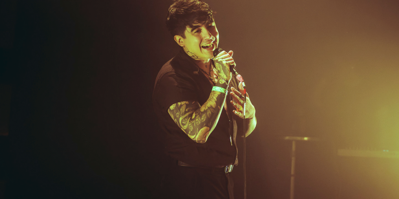 Donovan Morales: El sonido agridulce de una generación sin filtros