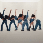 GAP revive los 2000 con jeans, Milkshake y un mensaje claro a sus competidores